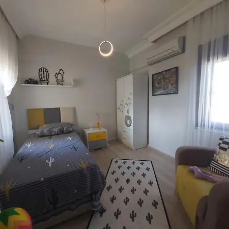 Apartment Havuzlu Bahceli Muestakil
