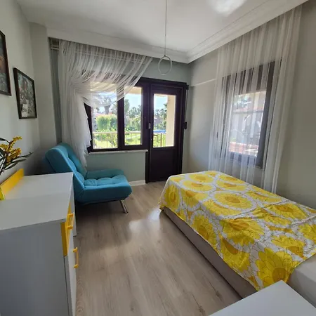 Apartament Havuzlu Bahceli Muestakil Side