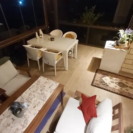 Appartement Havuzlu Bahceli Muestakil *