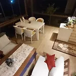Lägenhet Havuzlu Bahceli Muestakil *