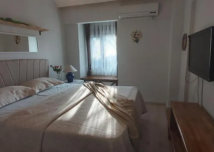 Apartamento Havuzlu Bahçeli Müstakil Side